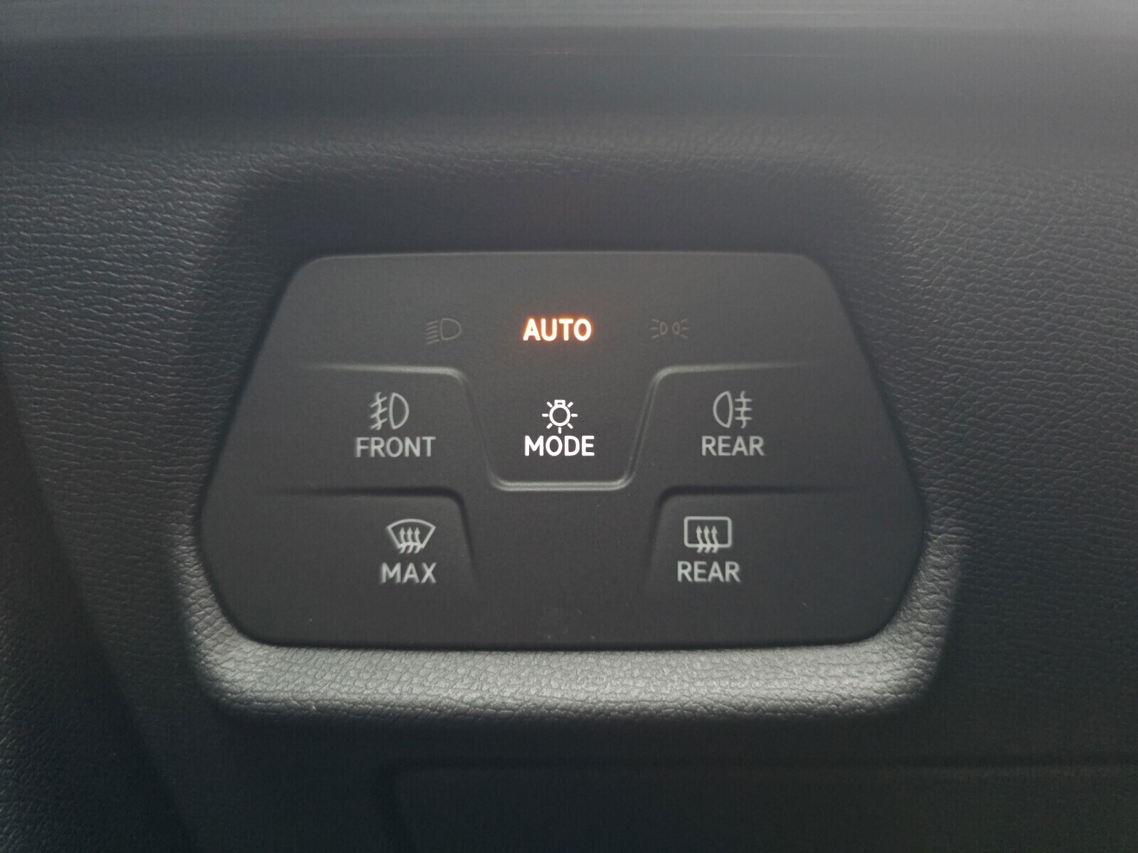 Cupra Leon Sportstourer - zdjęcie 11