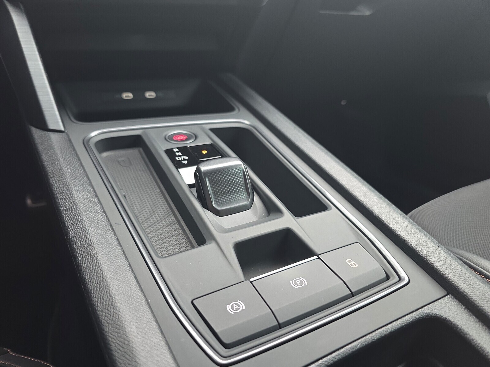 Cupra Leon Sportstourer - zdjęcie 24