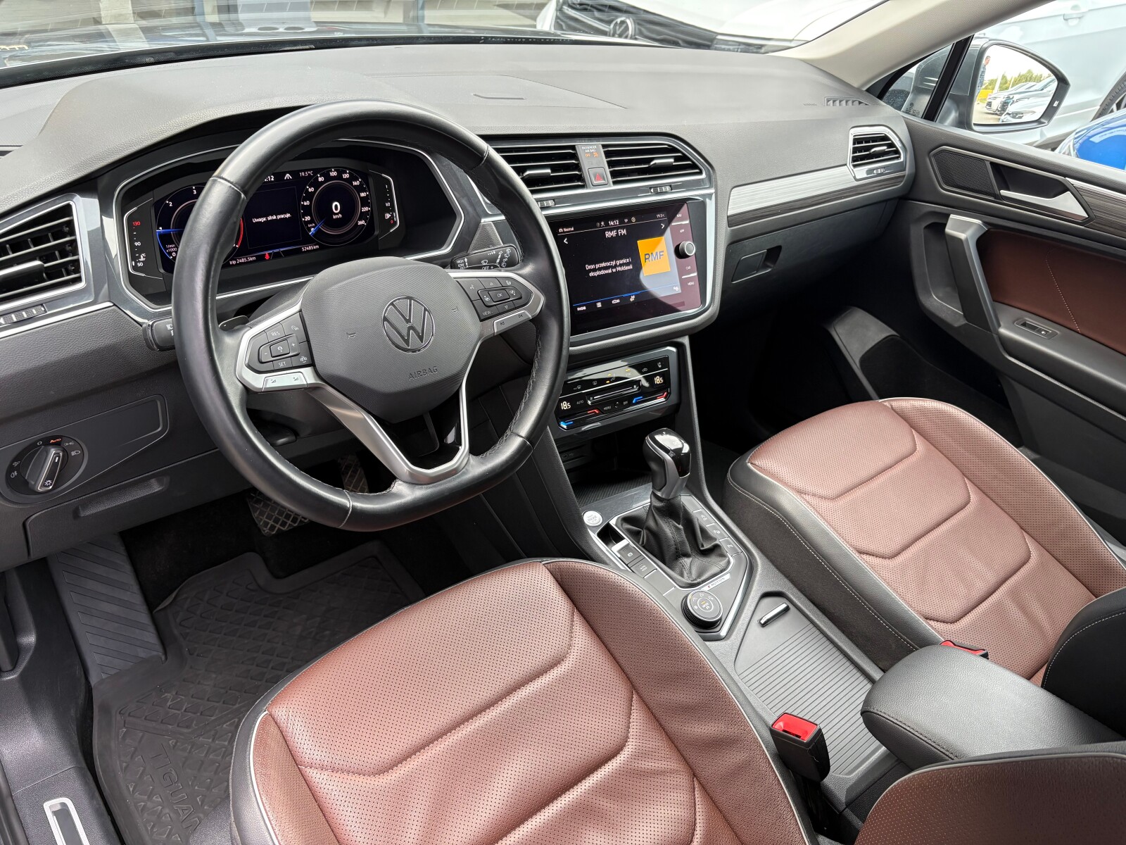 Volkswagen Tiguan Allspace - zdjęcie 11