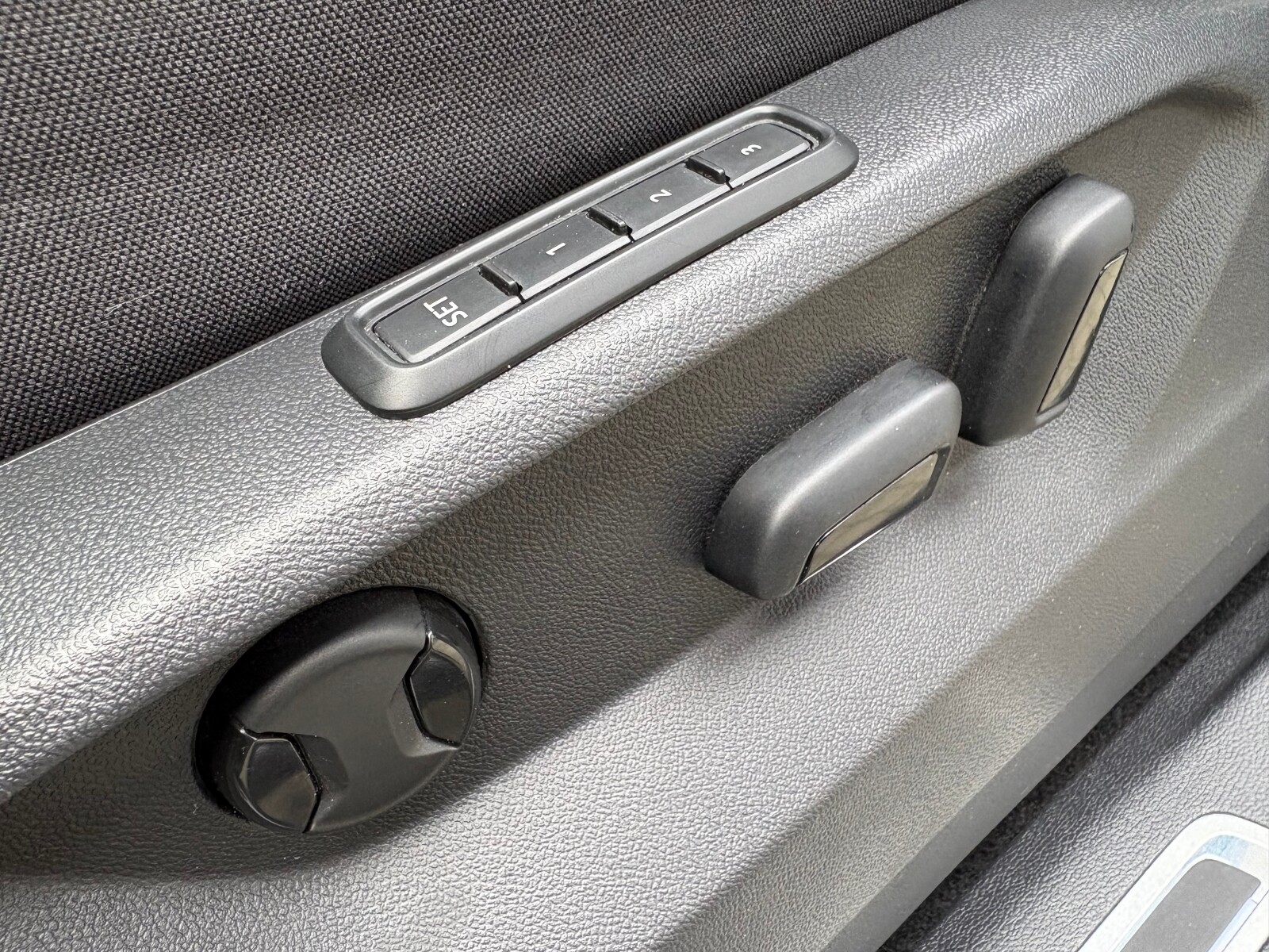 Volkswagen Tiguan Allspace - zdjęcie 21