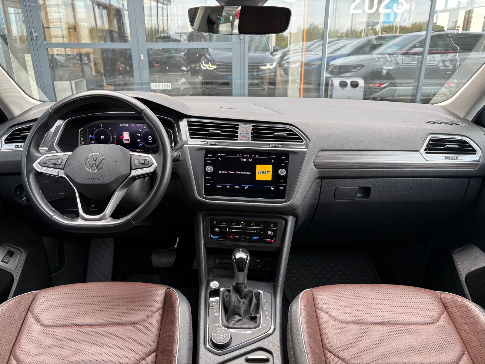 Volkswagen Tiguan Allspace - zdjęcie 9