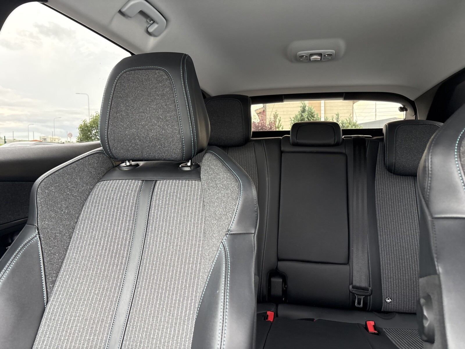 Peugeot 3008 - zdjęcie 13