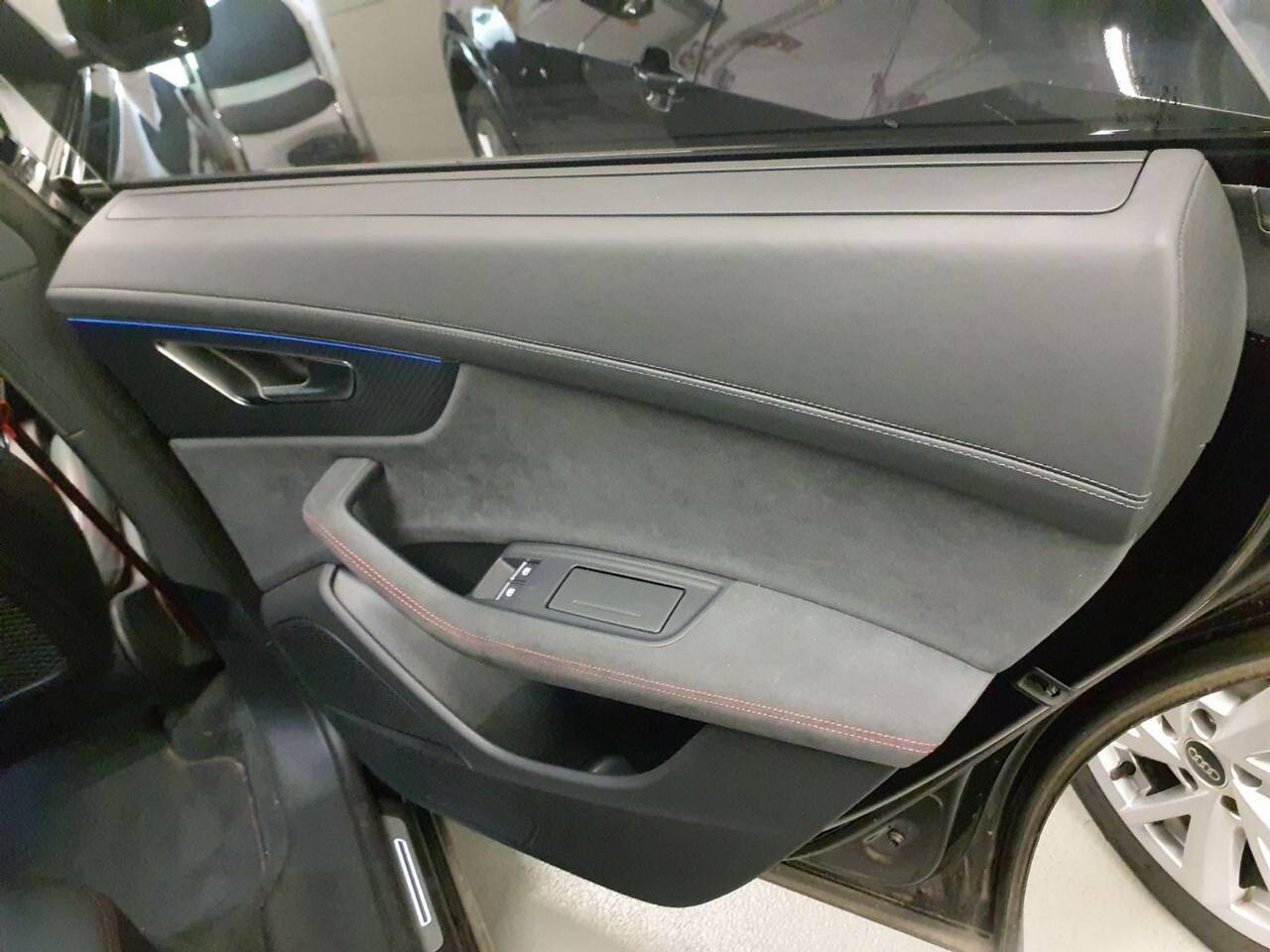 Audi RS Q8 - zdjęcie 12