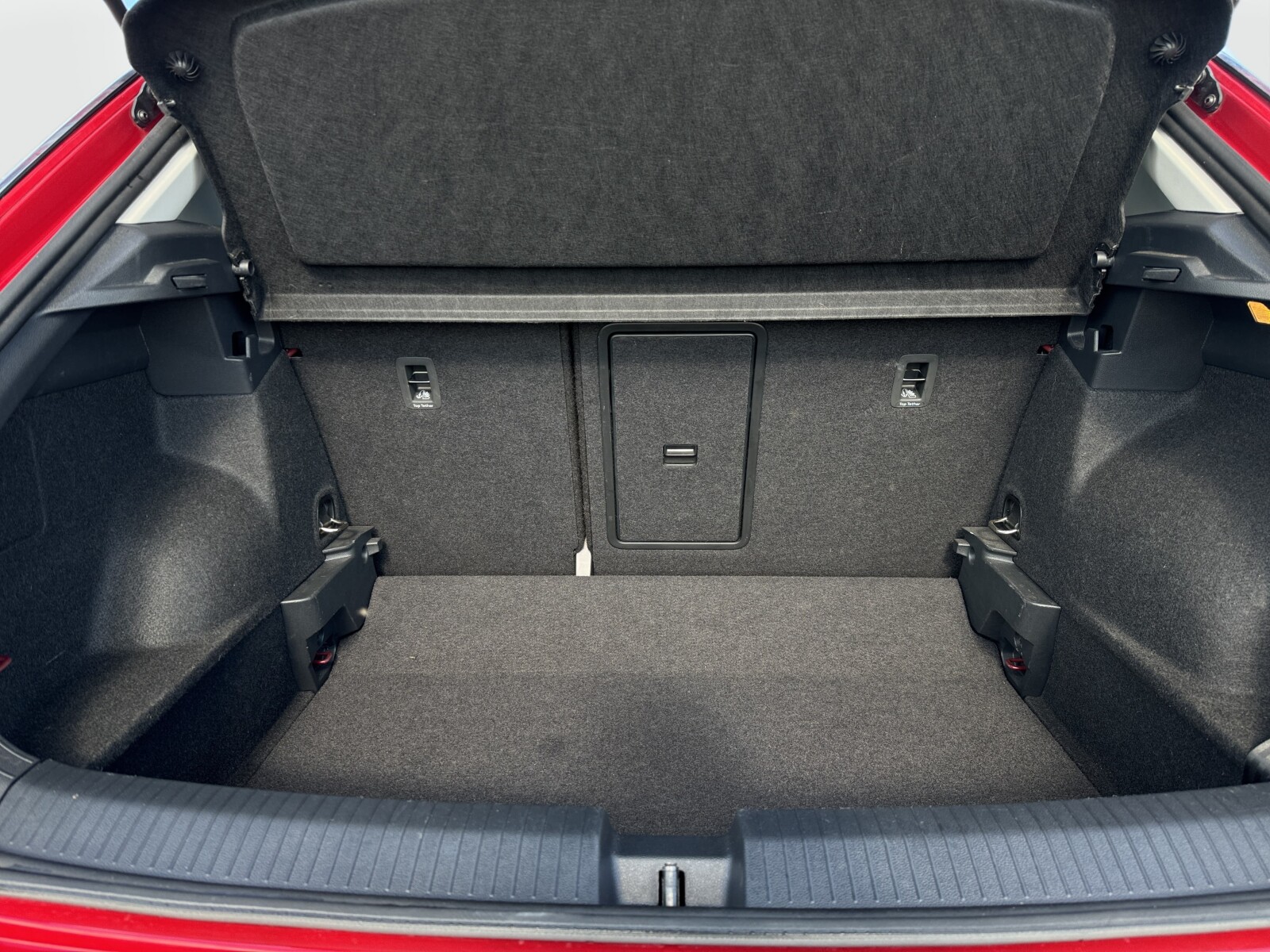 Volkswagen T-Roc - zdjęcie 25