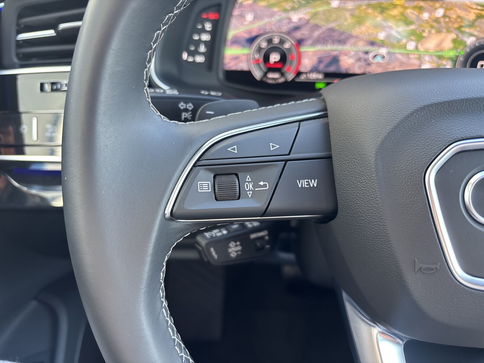 Audi Q7 - zdjęcie 11