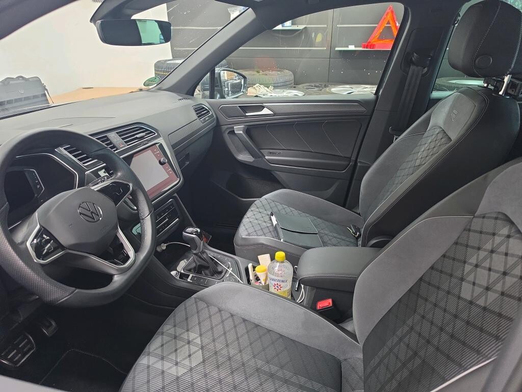 Volkswagen Tiguan - zdjęcie 4