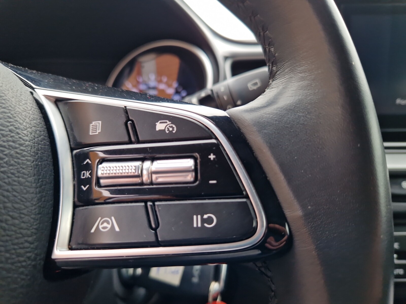 Kia Ceed - zdjęcie 18