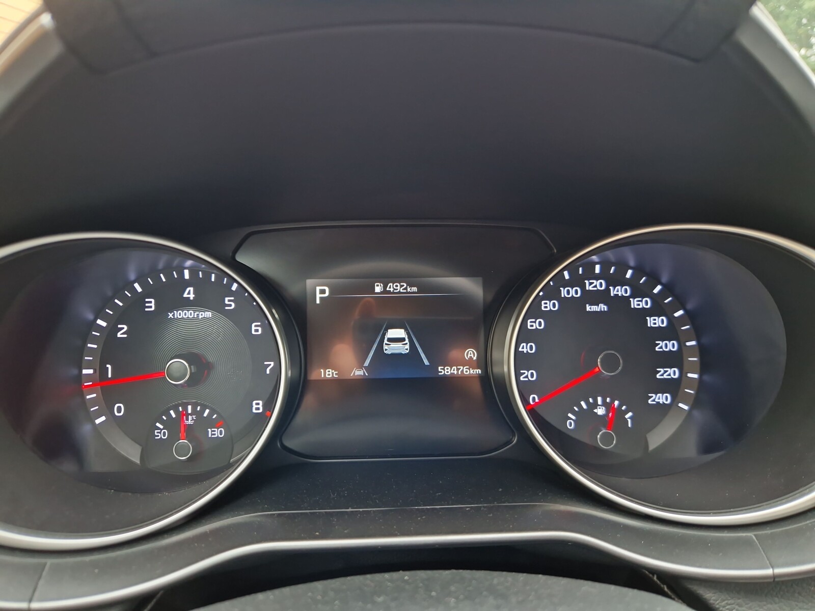 Kia Ceed - zdjęcie 19