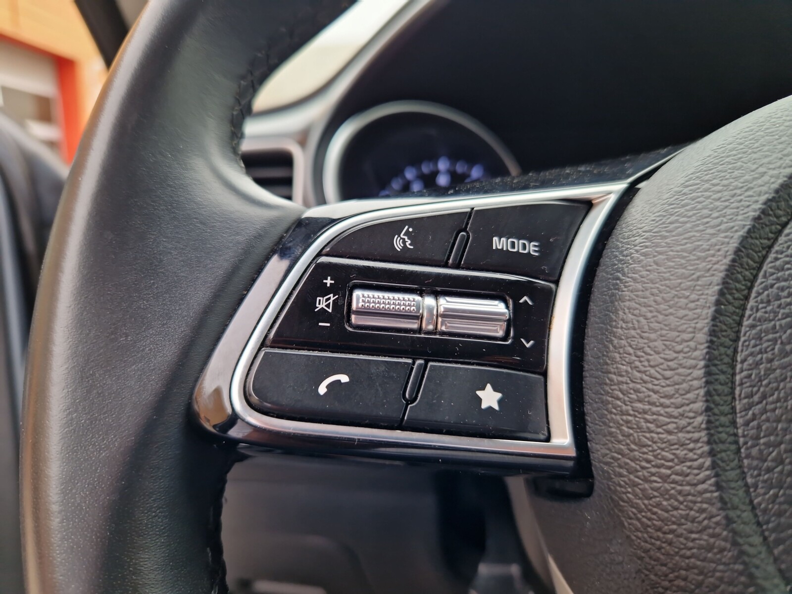 Kia Ceed - zdjęcie 17