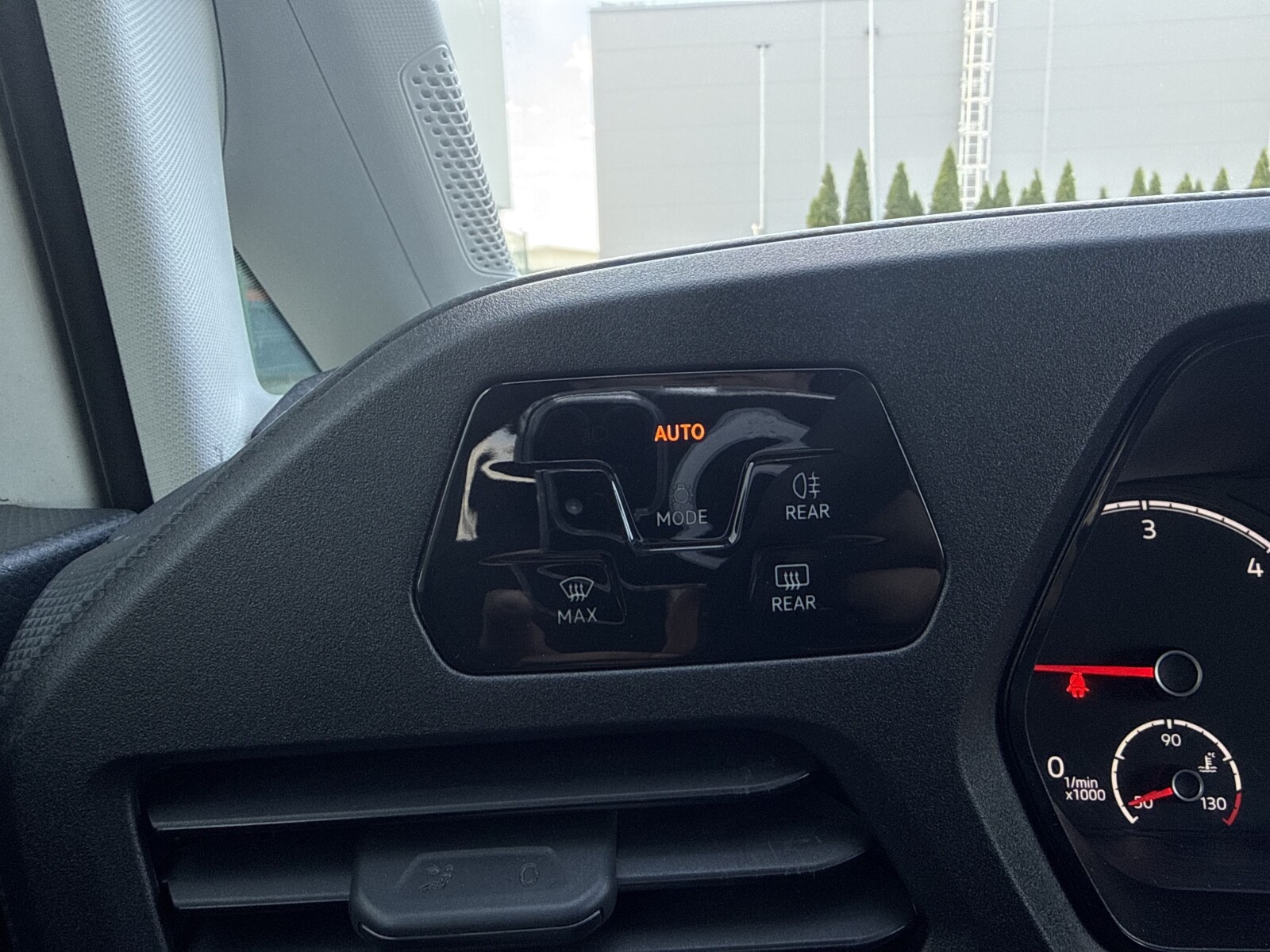 Volkswagen Caddy - zdjęcie 10
