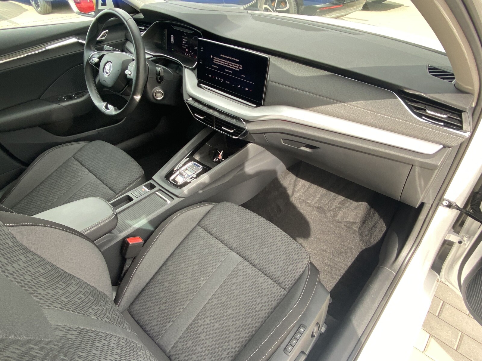 Škoda Octavia Combi - zdjęcie 17