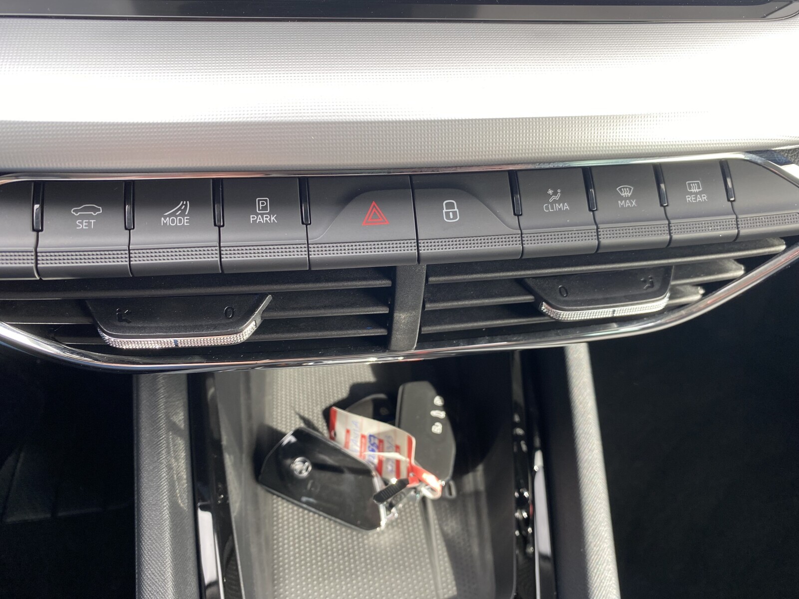 Škoda Octavia Combi - zdjęcie 24