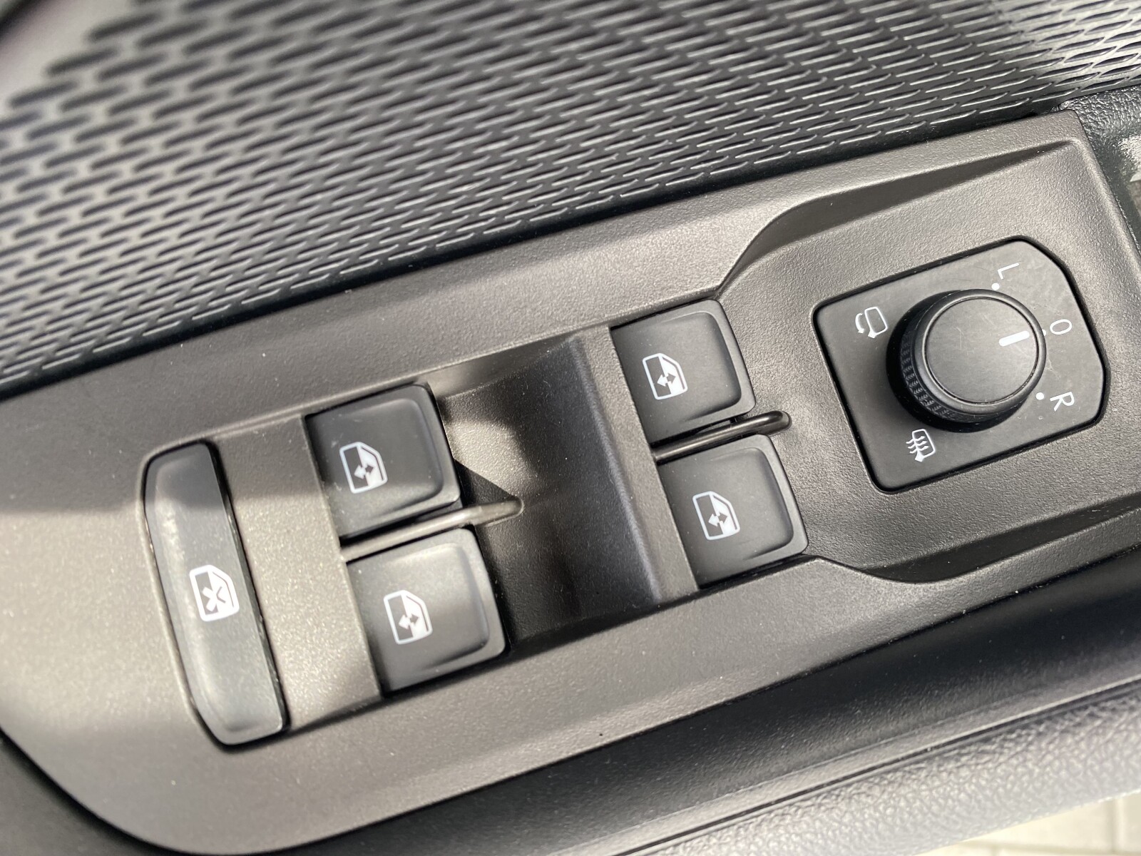 Škoda Octavia Combi - zdjęcie 9