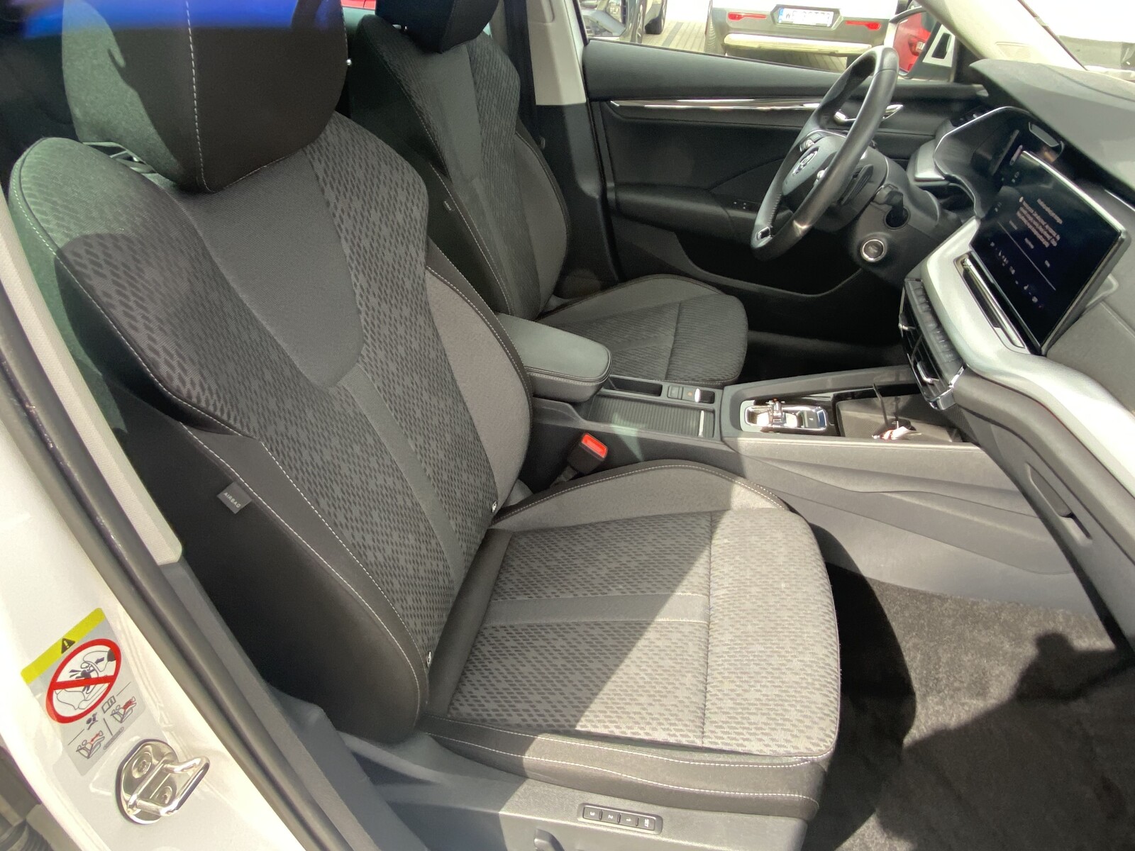 Škoda Octavia Combi - zdjęcie 16