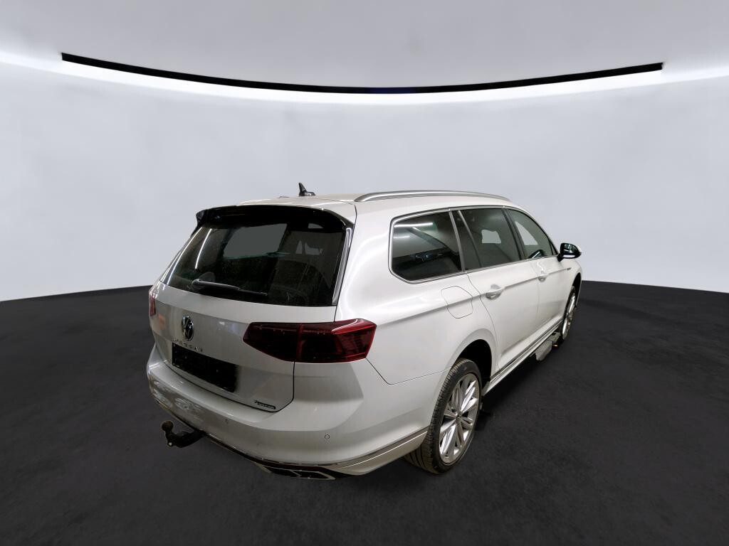 Volkswagen Passat Variant - zdjęcie 4