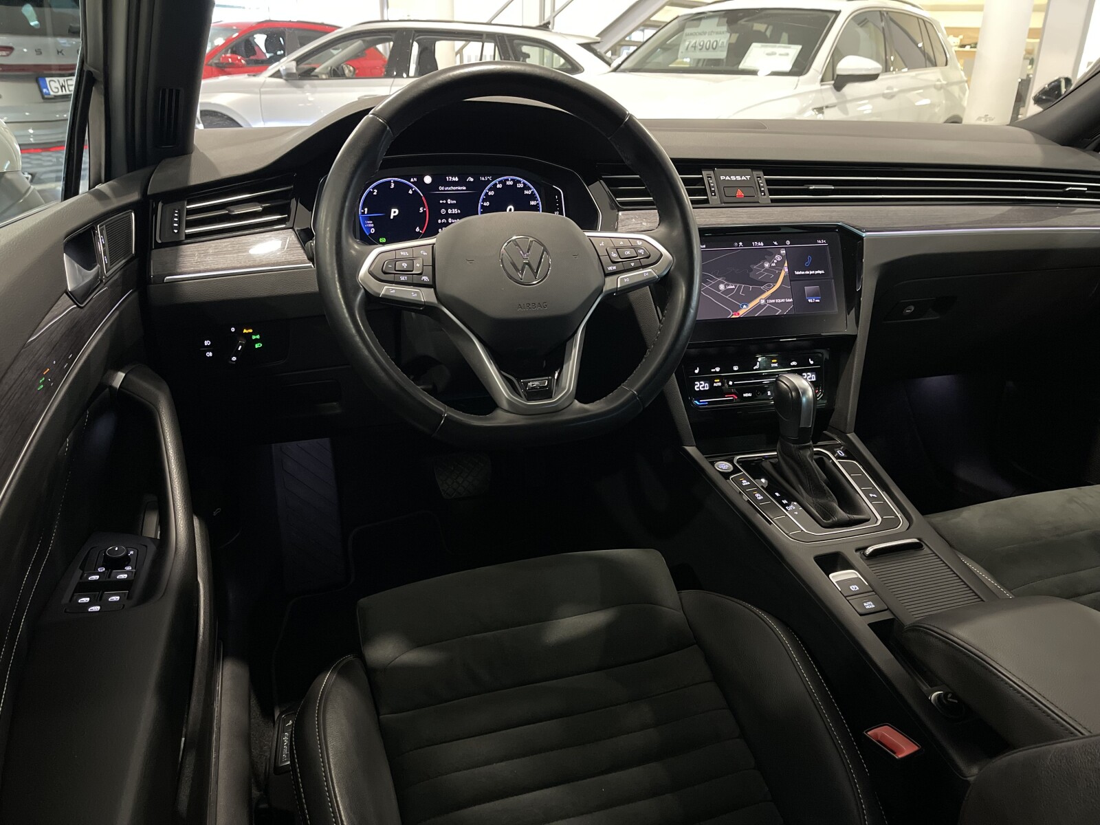 Volkswagen Passat Variant - zdjęcie 11