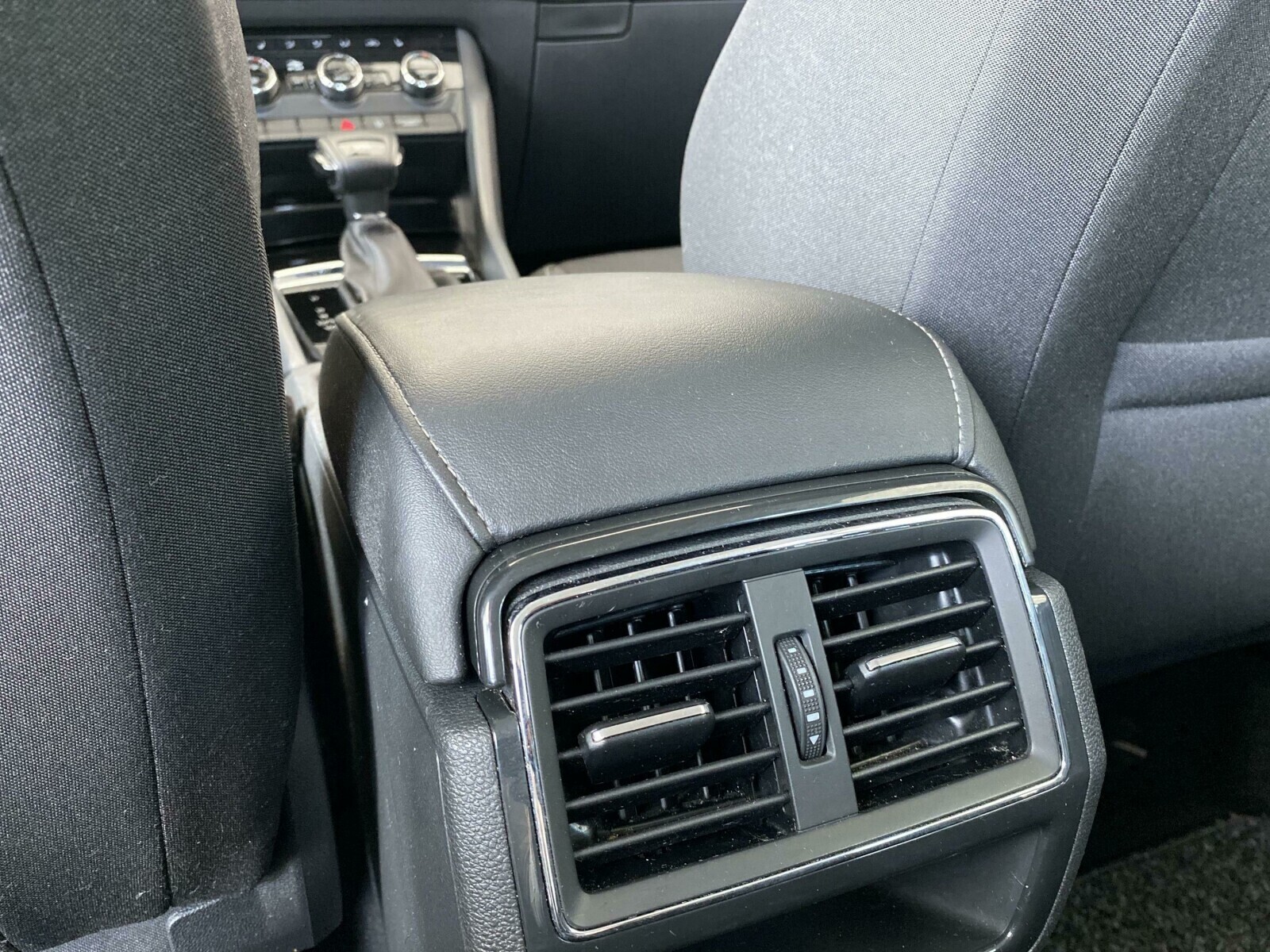 Škoda Karoq - zdjęcie 15