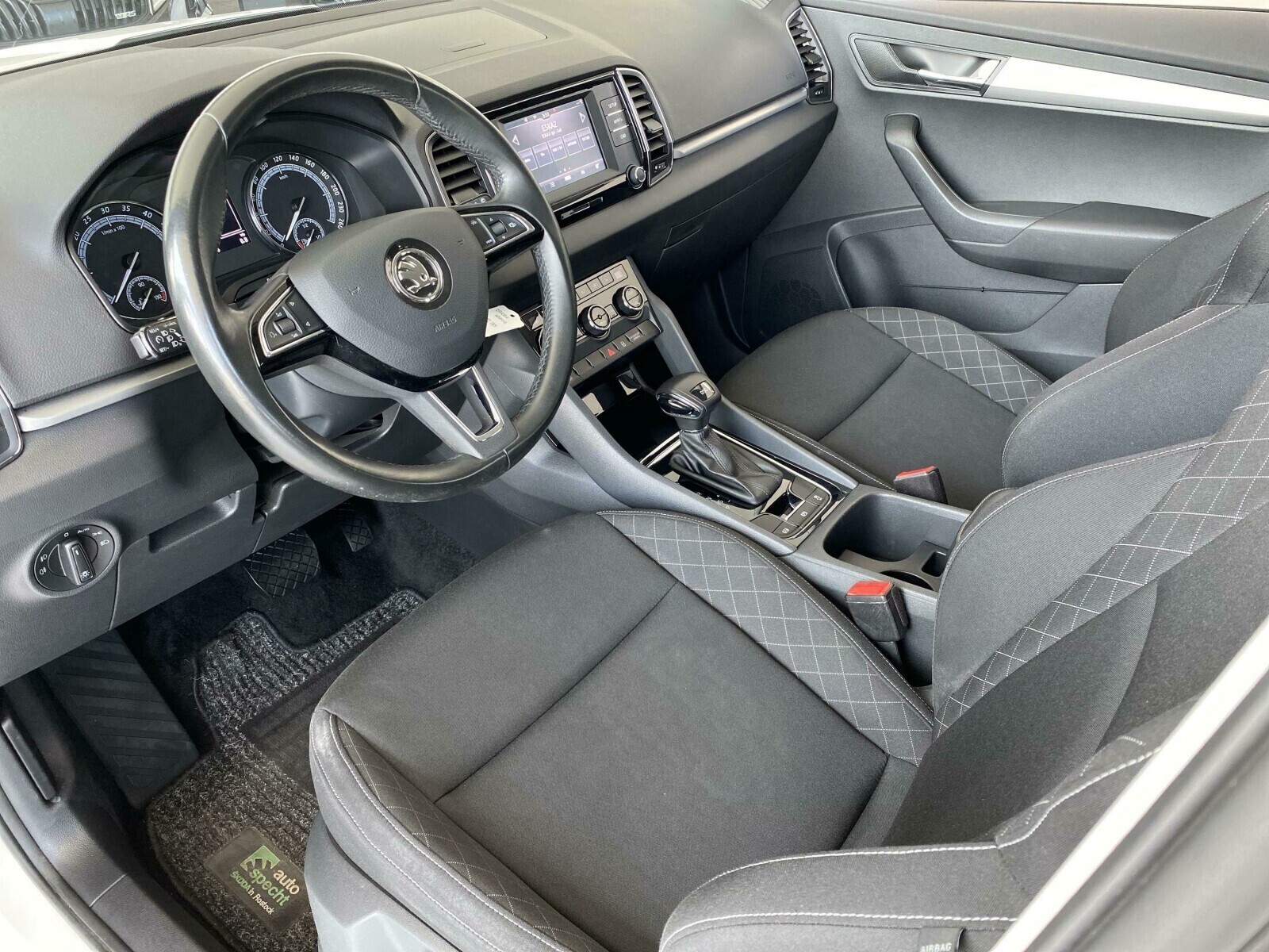 Škoda Karoq - zdjęcie 11