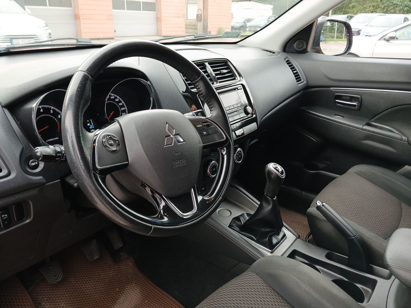 Mitsubishi ASX - zdjęcie 9