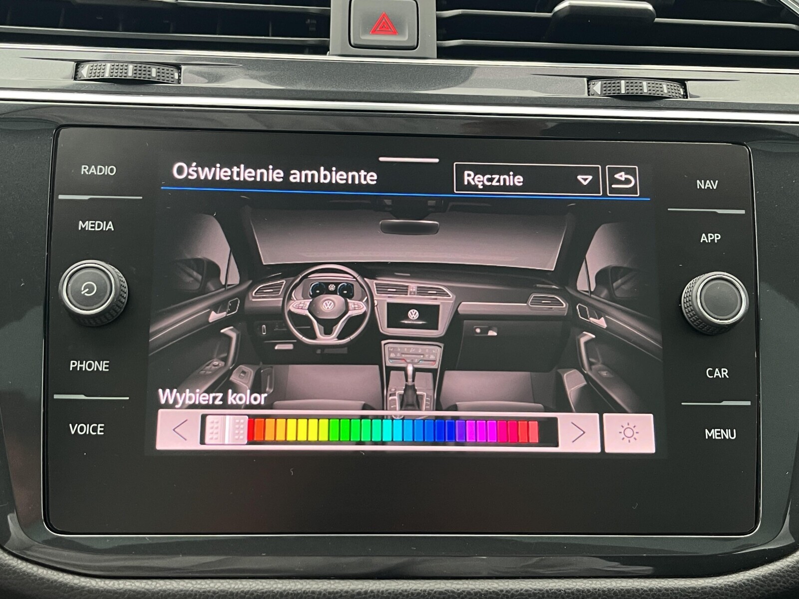 Volkswagen Tiguan Allspace - zdjęcie 27