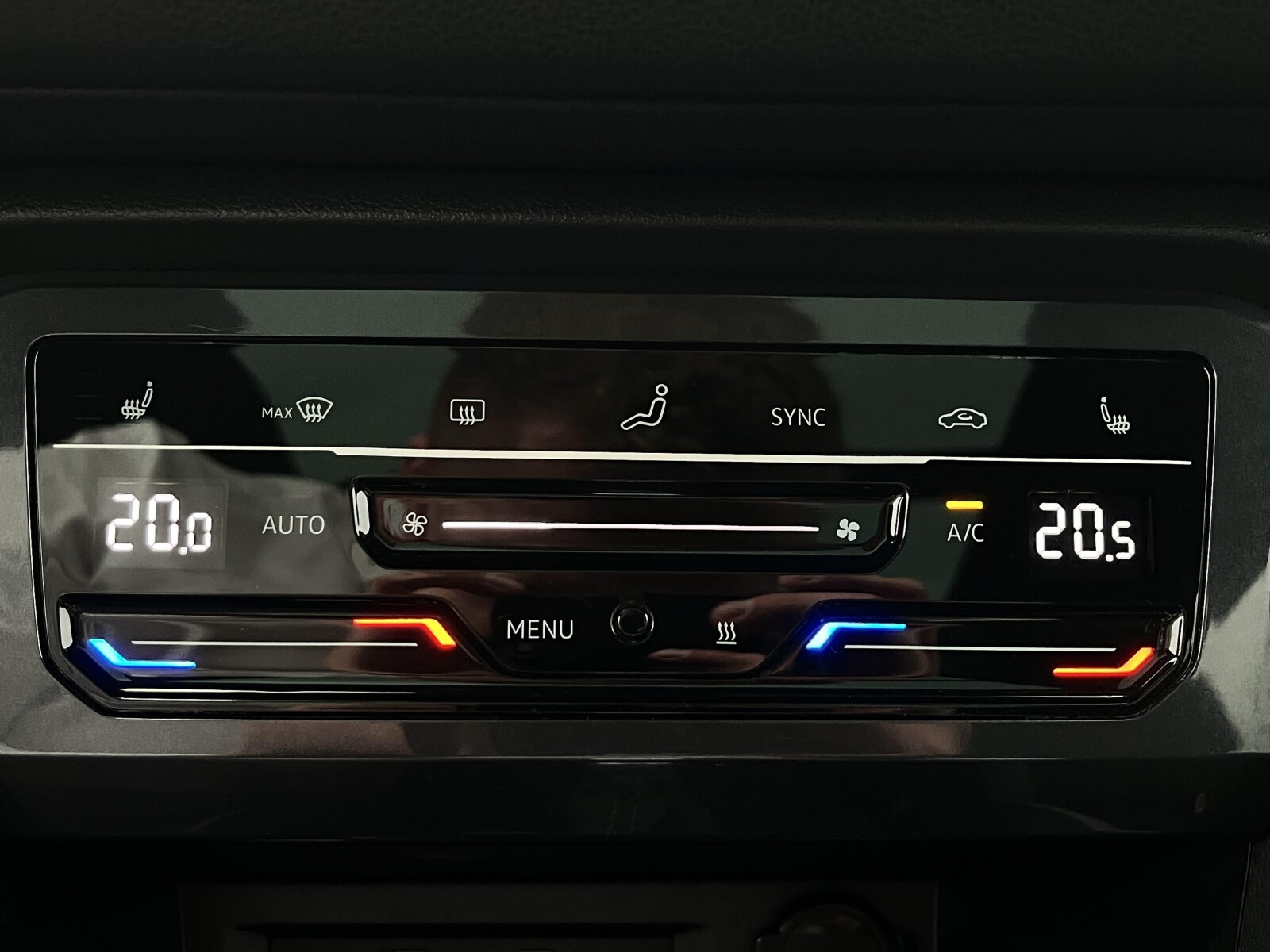 Volkswagen Tiguan Allspace - zdjęcie 31