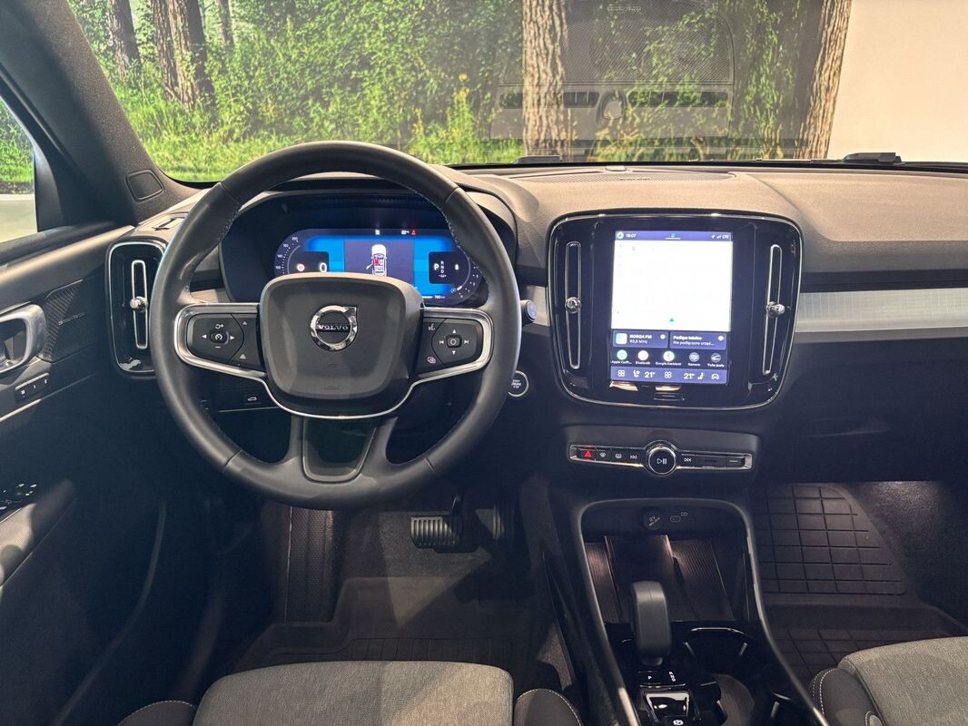 Volvo XC 40 - zdjęcie 2
