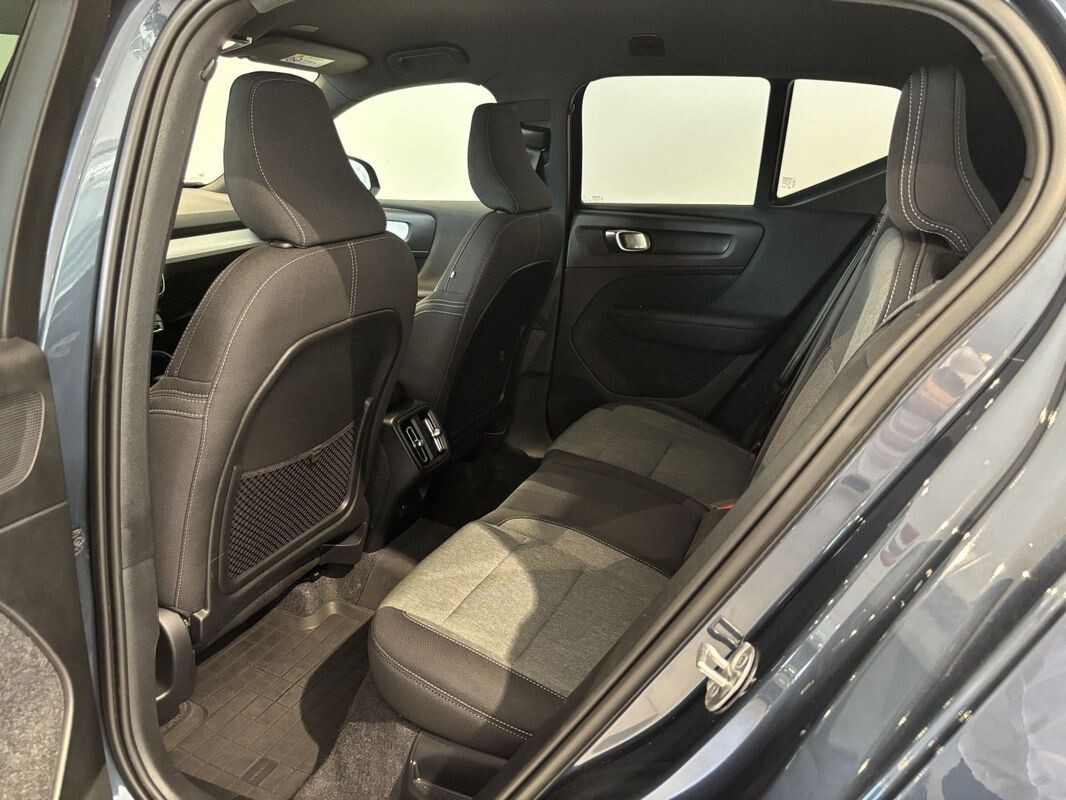 Volvo XC 40 - zdjęcie 15