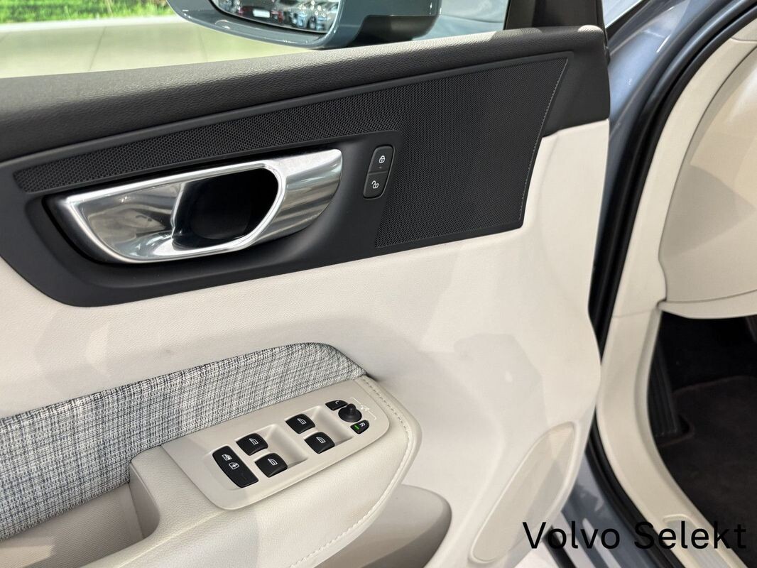 Volvo XC 60 - zdjęcie 17