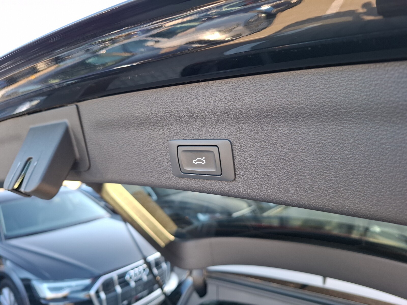 Audi A6 Avant - zdjęcie 21