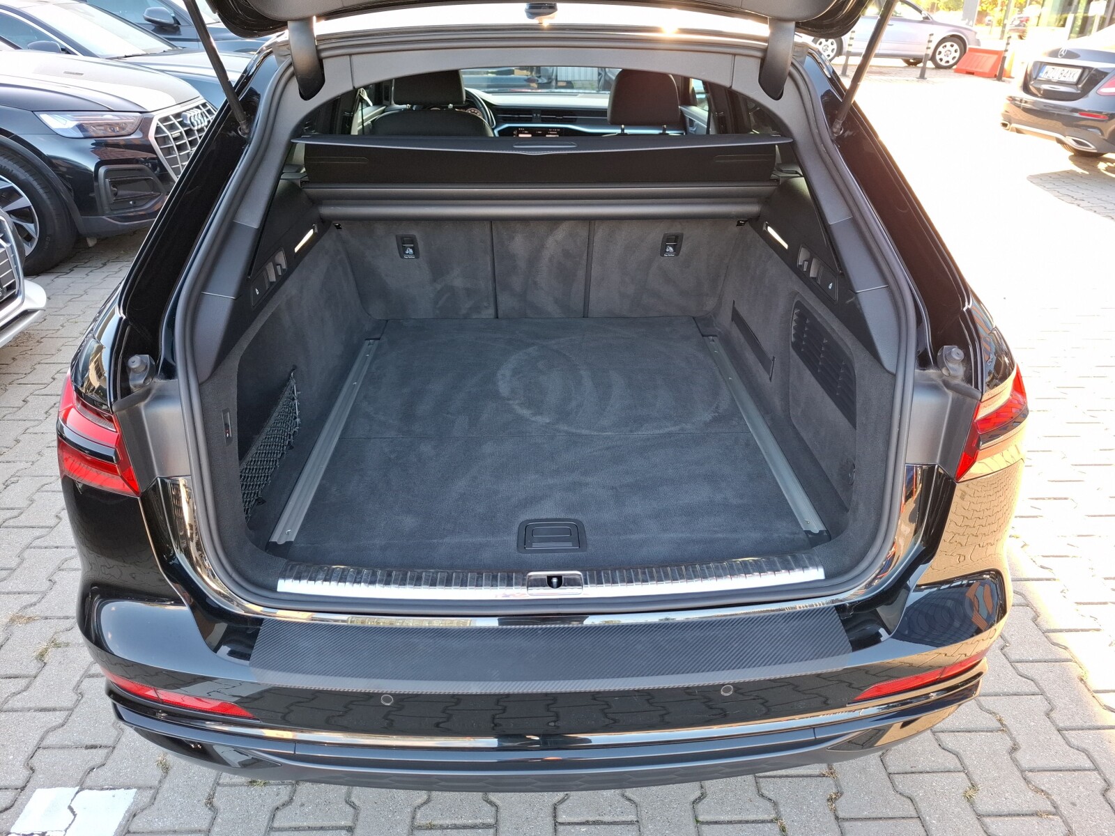 Audi A6 Avant - zdjęcie 15