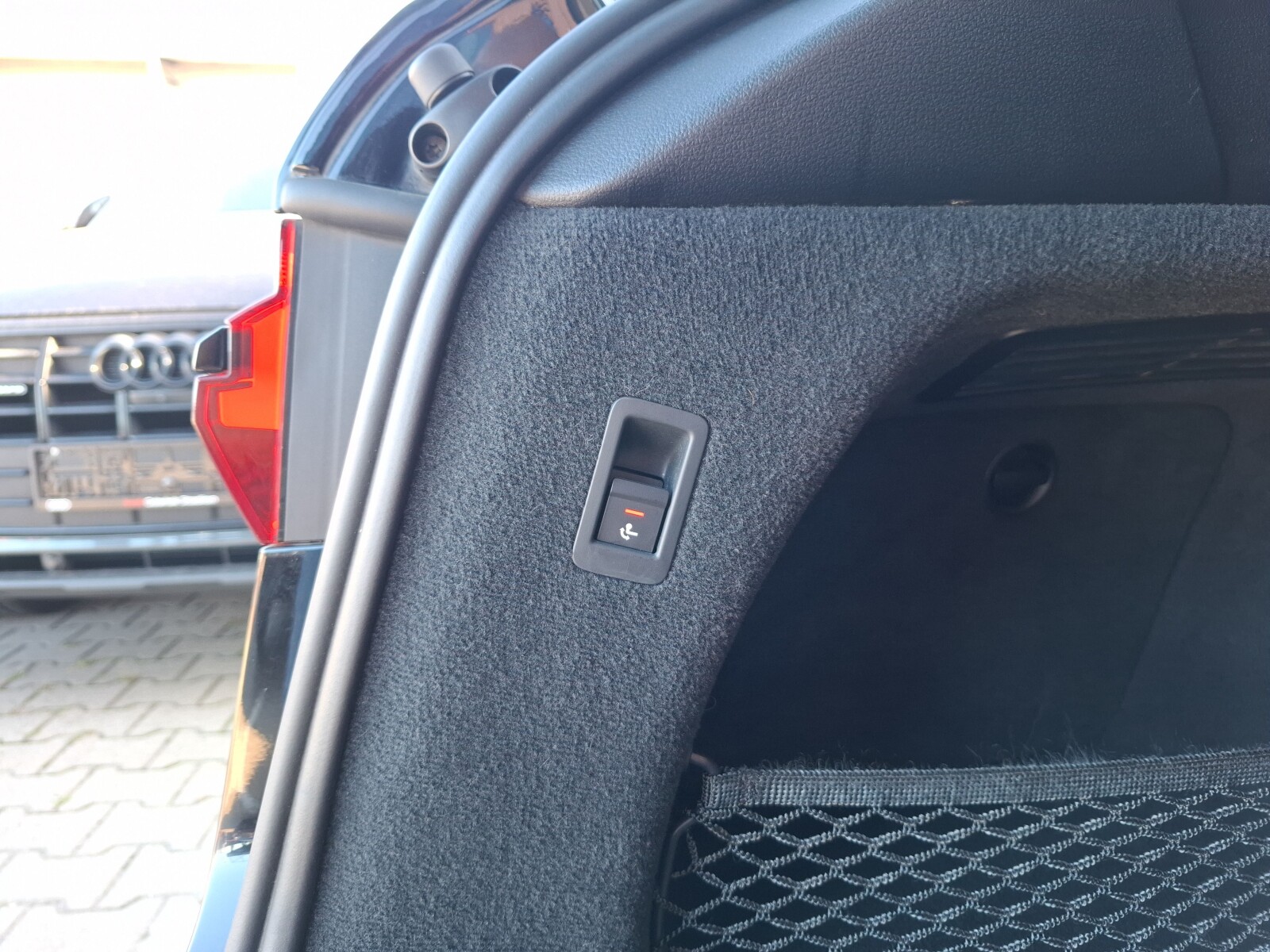 Audi A6 Avant - zdjęcie 22