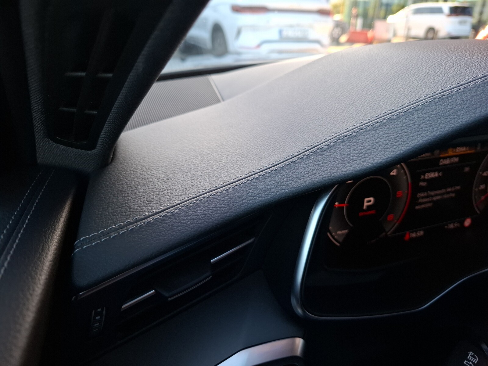 Audi A6 Avant - zdjęcie 33