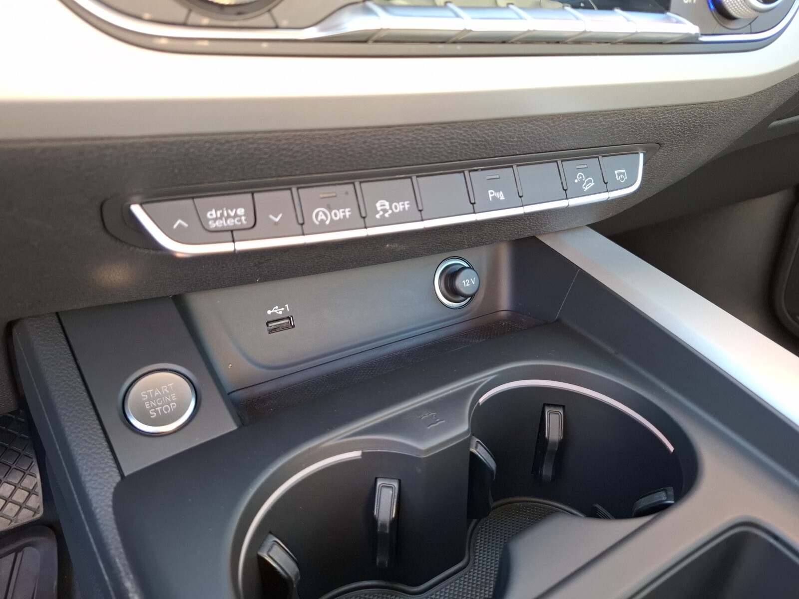 Audi A4 Allroad - zdjęcie 26