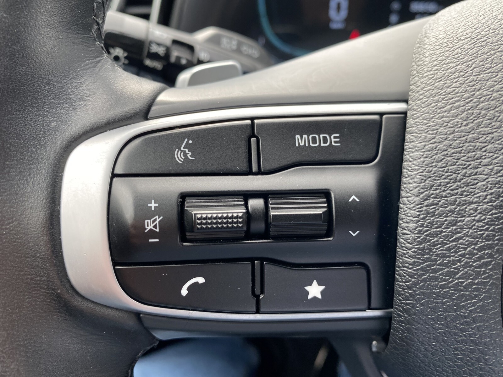 Kia Sportage - zdjęcie 23