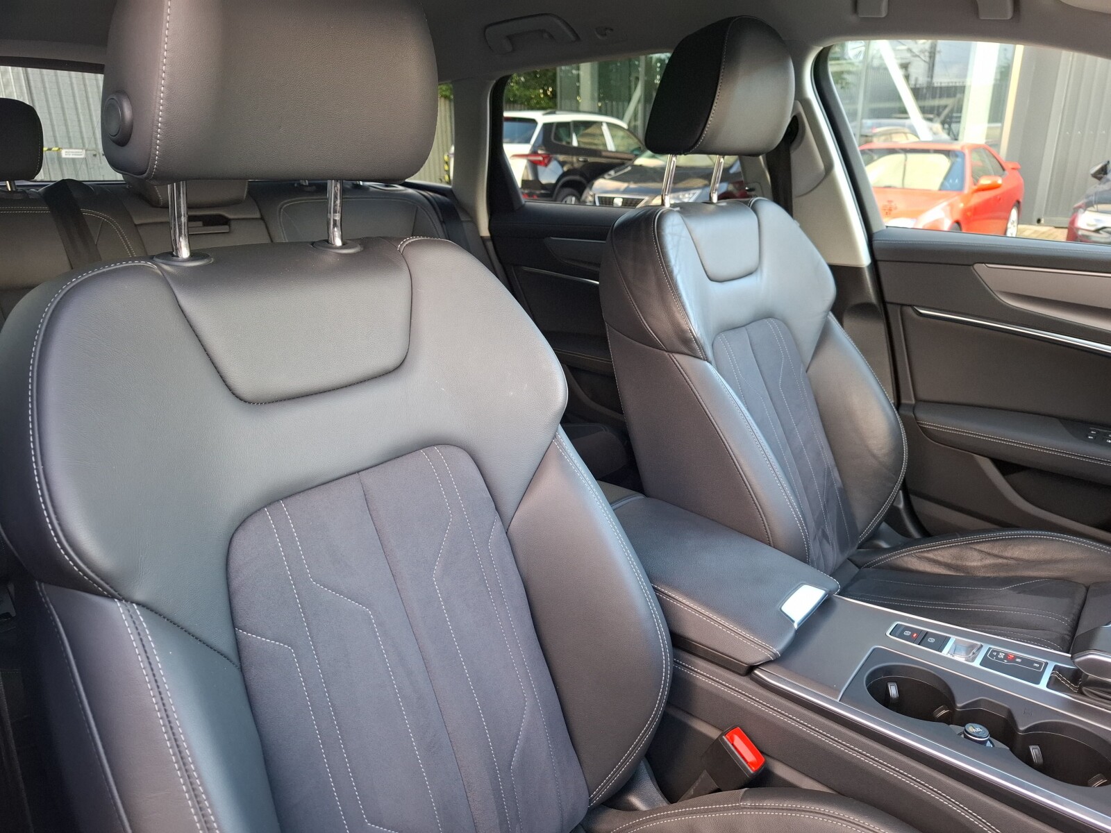 Audi A6 Avant - zdjęcie 20