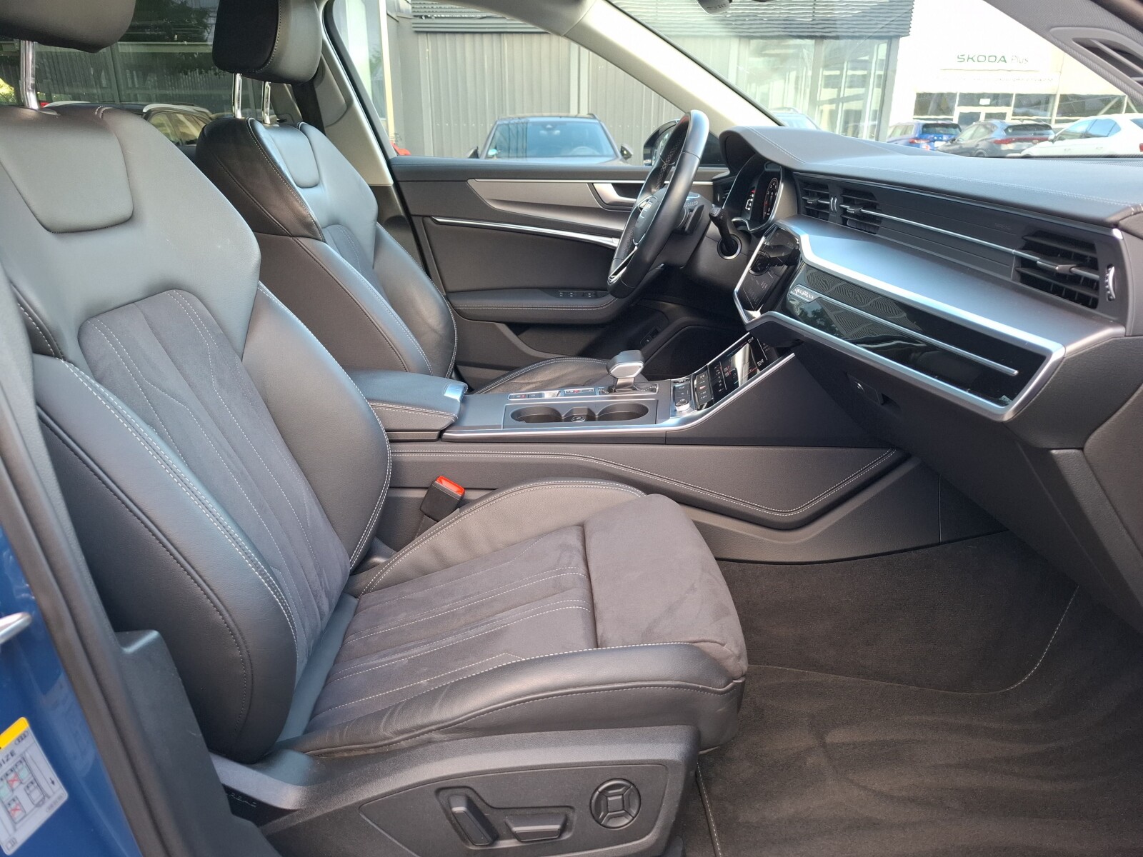 Audi A6 Avant - zdjęcie 19