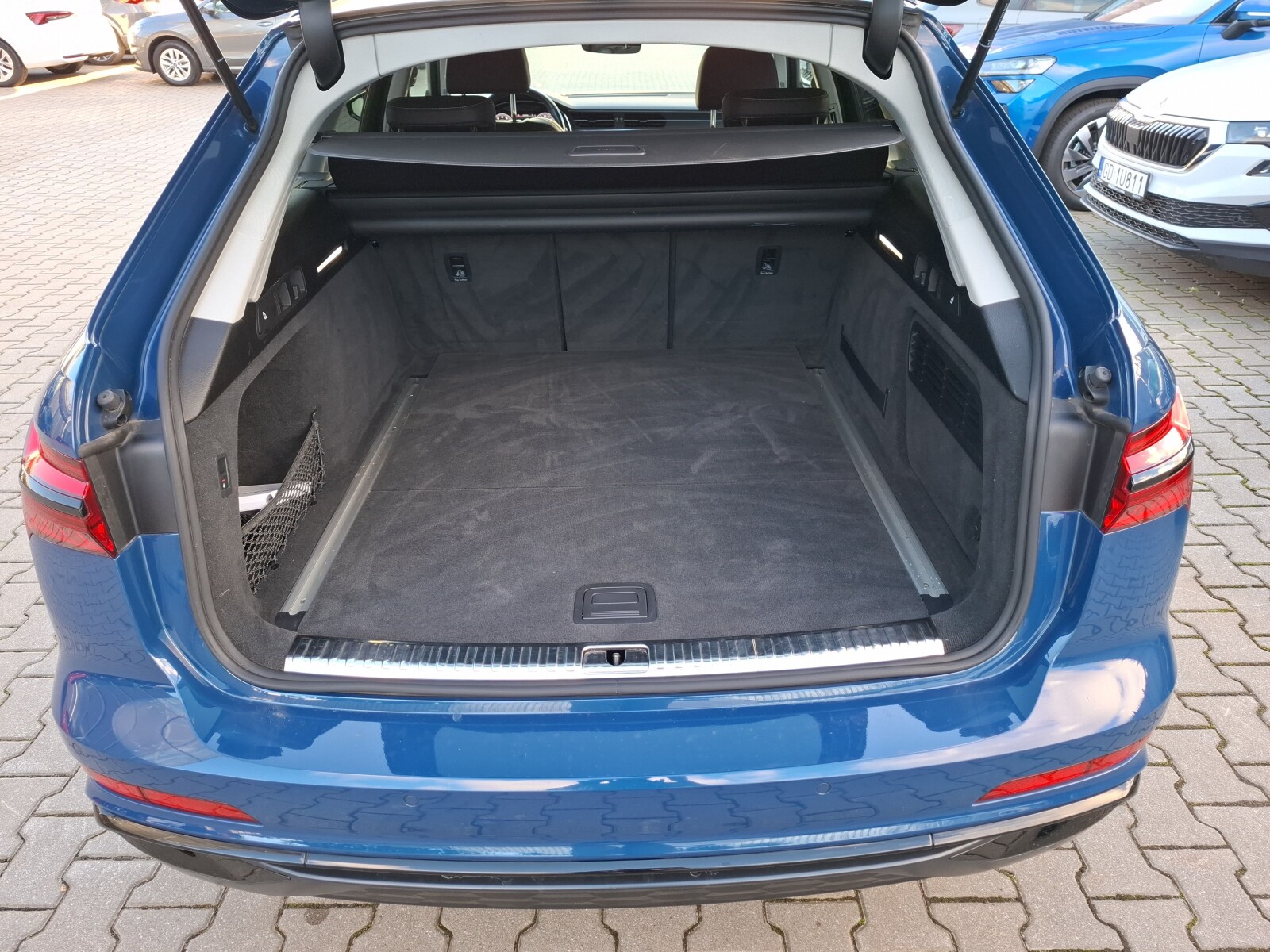 Audi A6 Avant - zdjęcie 9