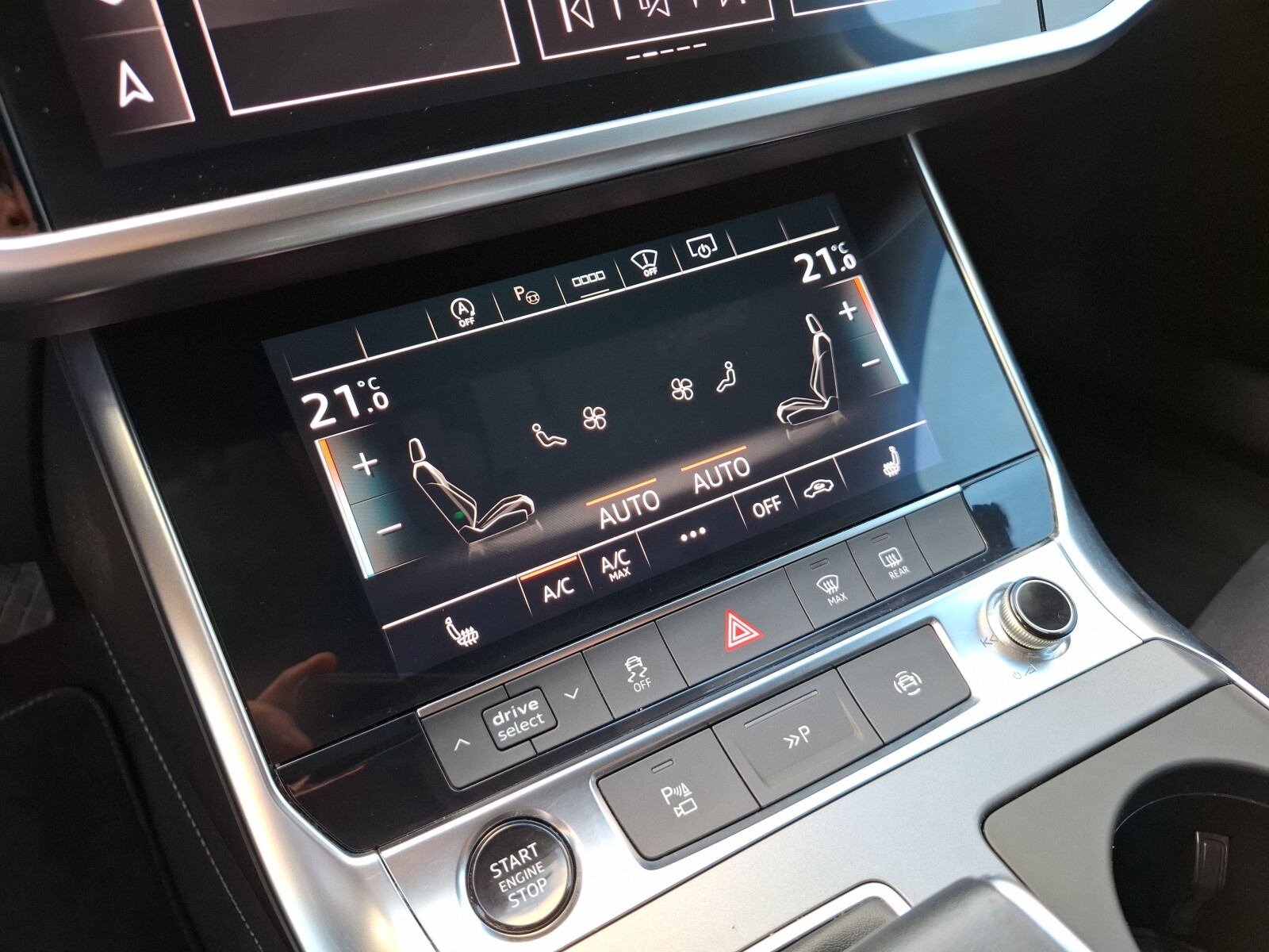 Audi A6 Avant - zdjęcie 32