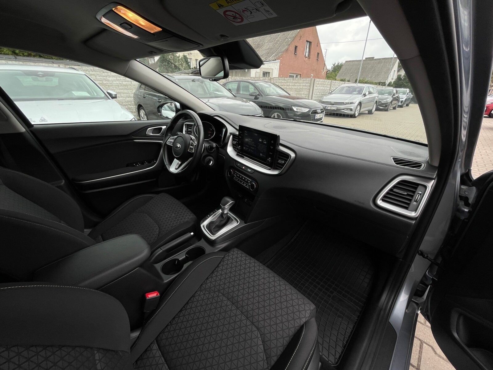 Kia Ceed - zdjęcie 15