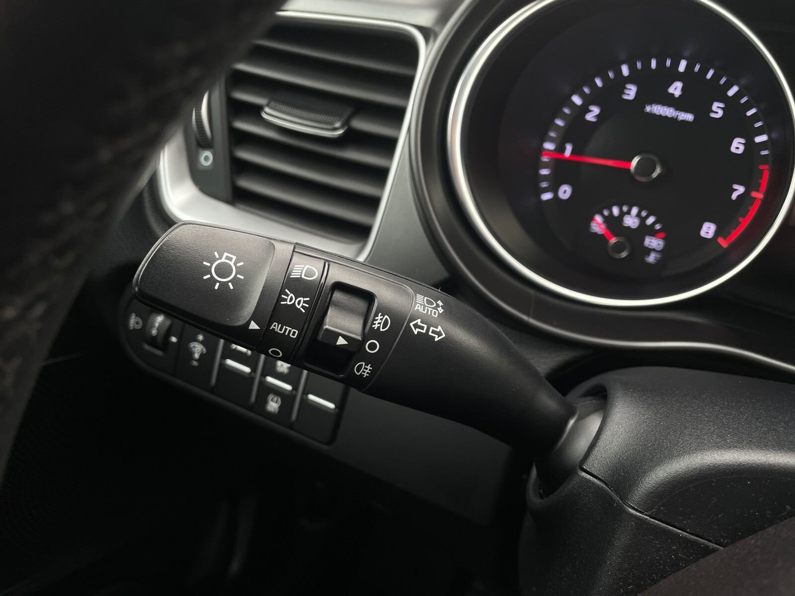 Kia Ceed - zdjęcie 21