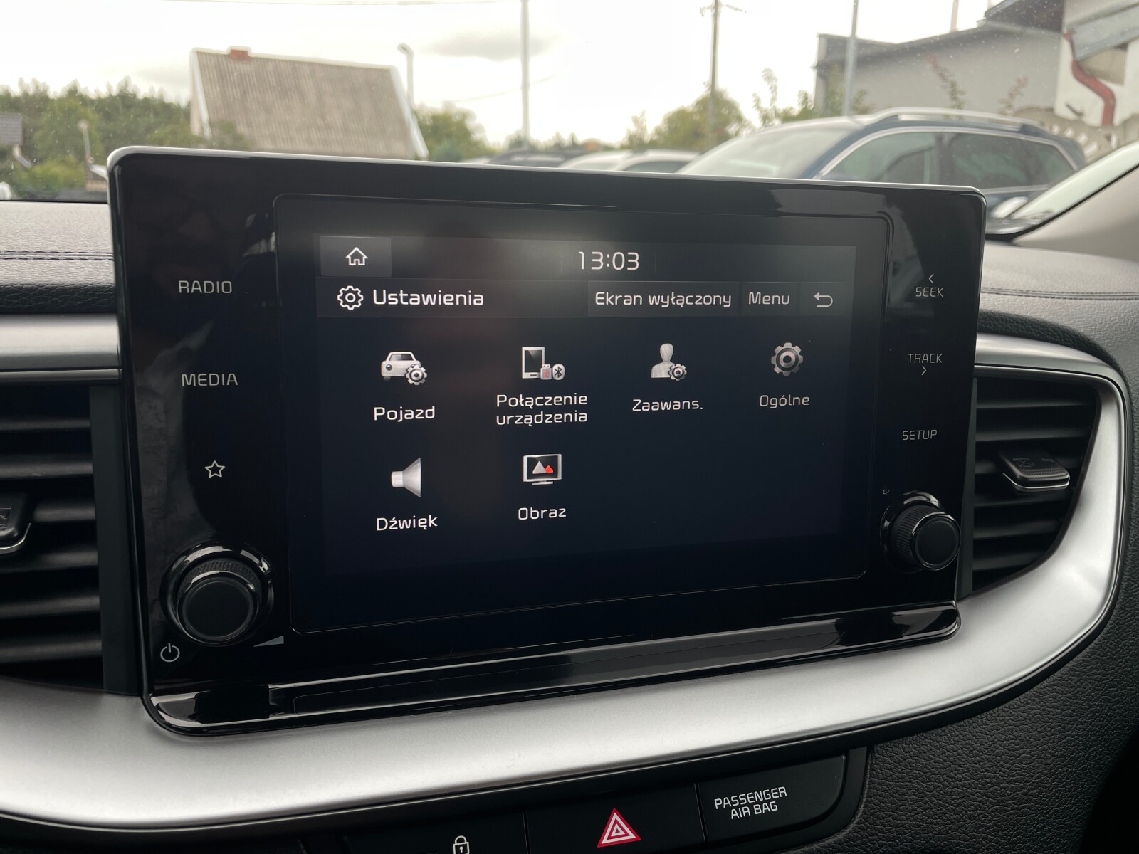 Kia Ceed - zdjęcie 27