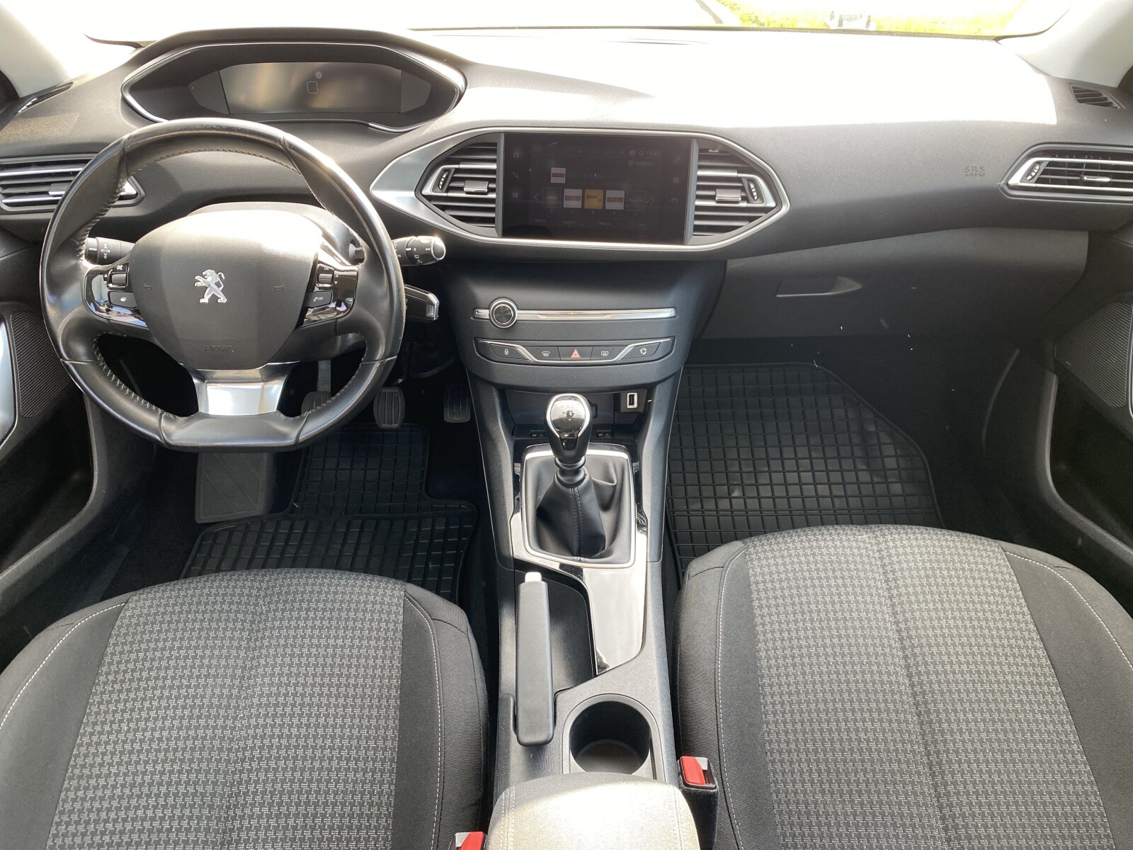 Peugeot 308 SW - zdjęcie 12