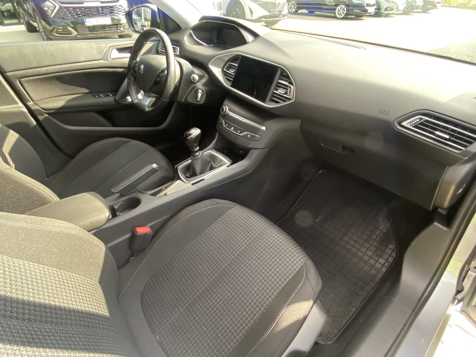 Peugeot 308 SW - zdjęcie 17