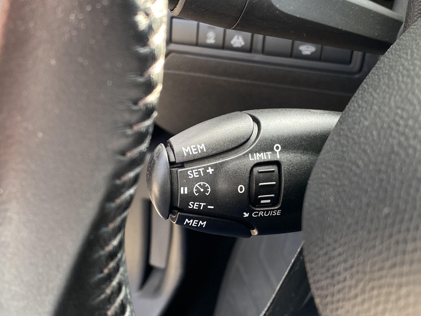 Peugeot 308 SW - zdjęcie 19
