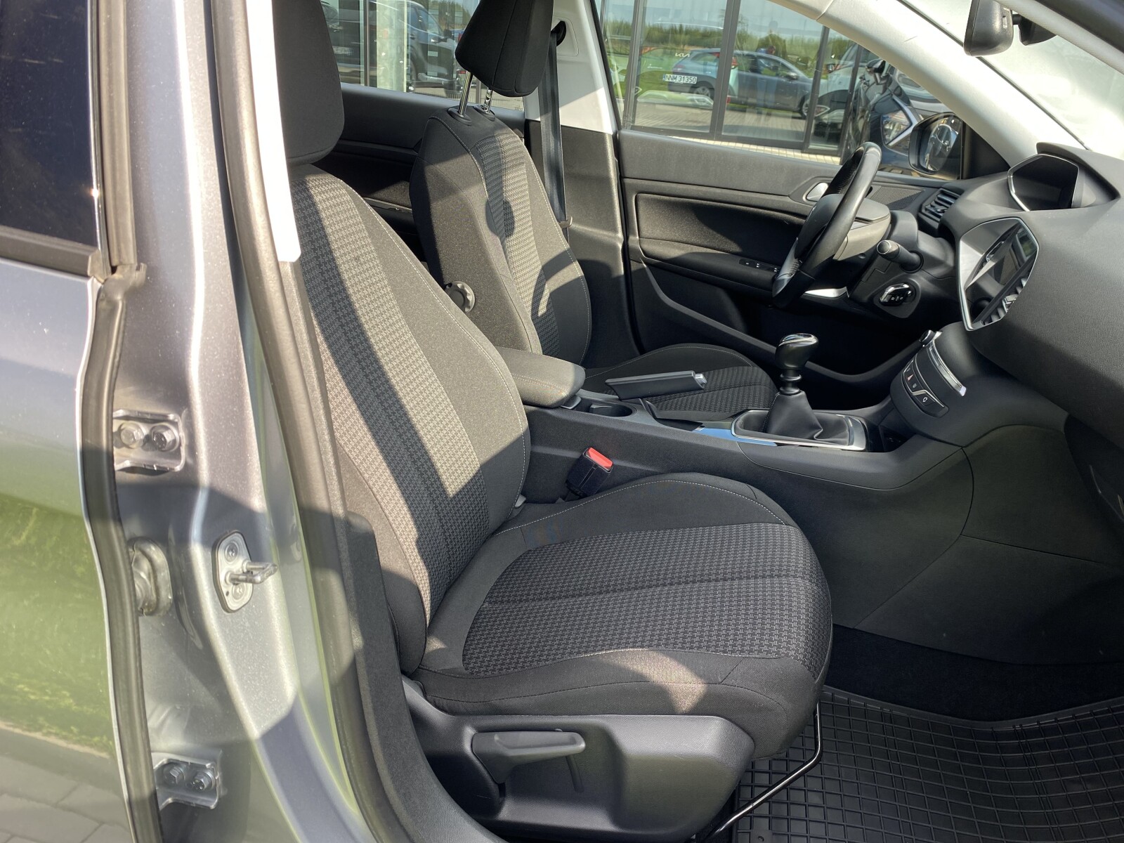 Peugeot 308 SW - zdjęcie 14