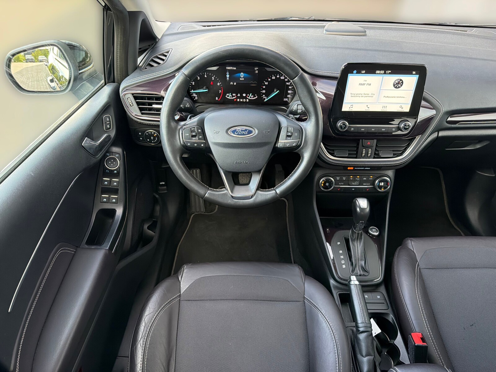 Ford Fiesta - zdjęcie 17