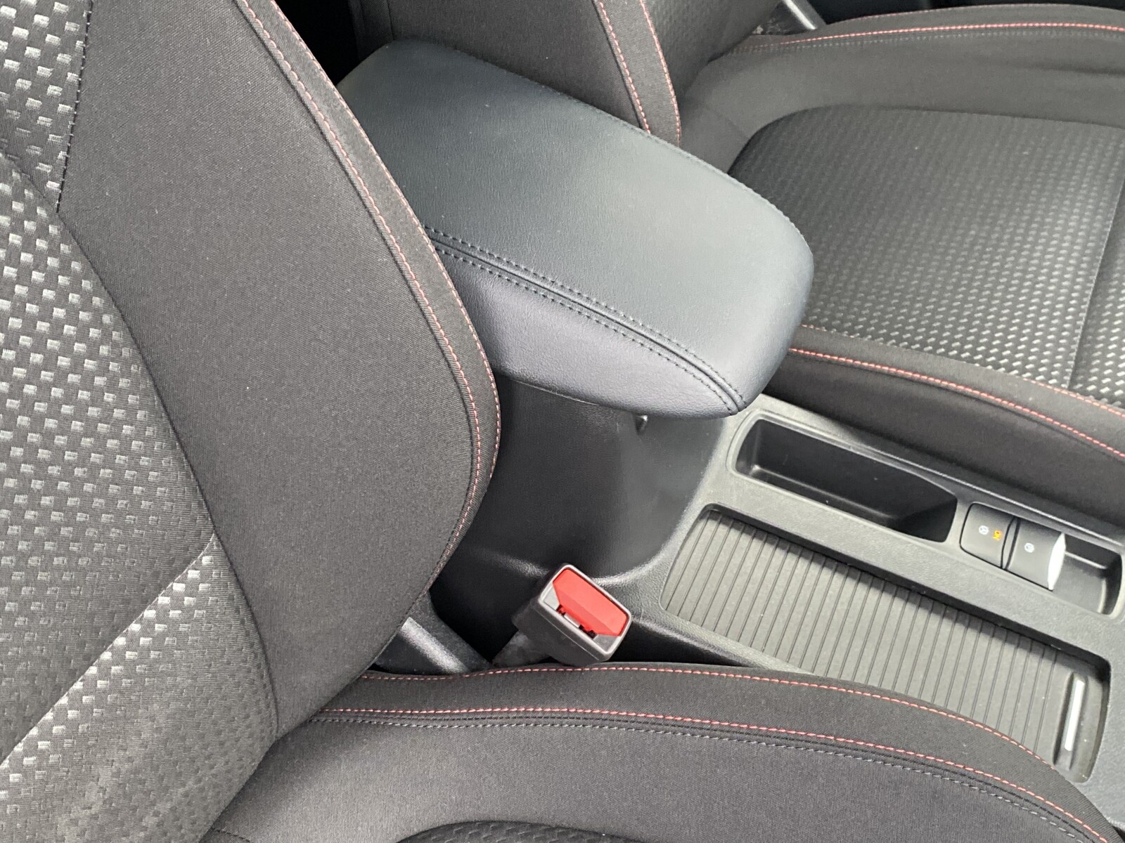 Ford Focus - zdjęcie 14