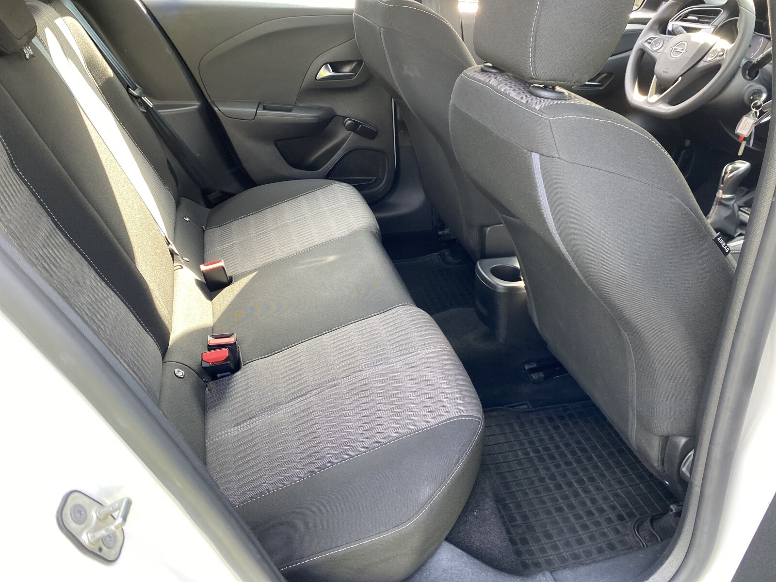 Opel Corsa - zdjęcie 13