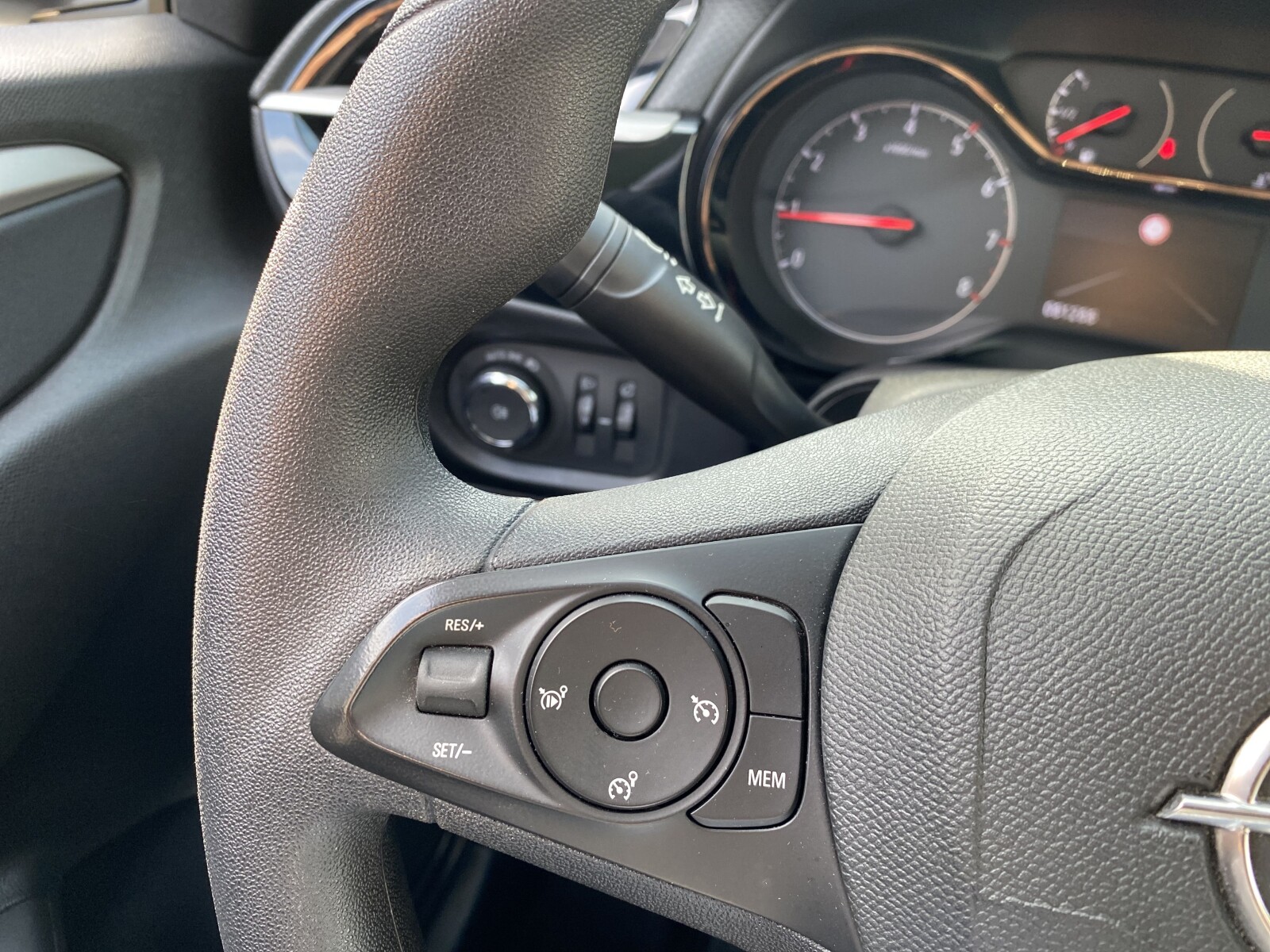 Opel Corsa - zdjęcie 19