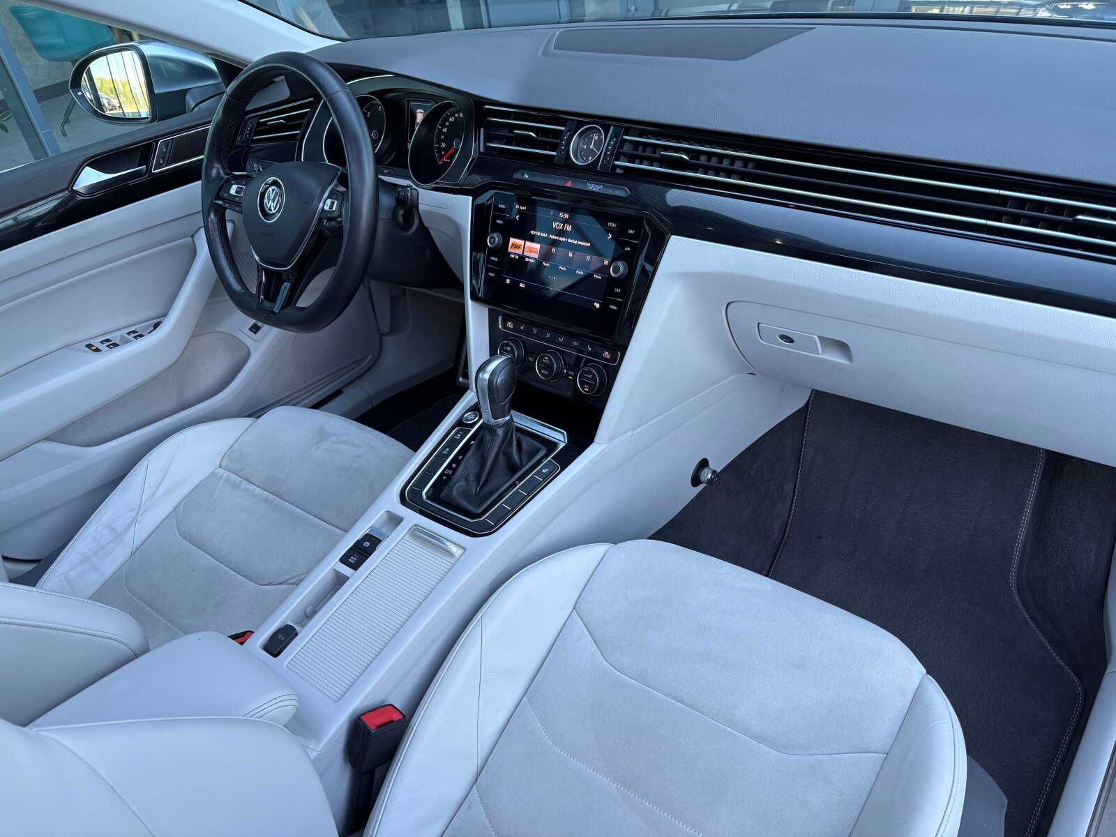 Volkswagen Arteon - zdjęcie 16